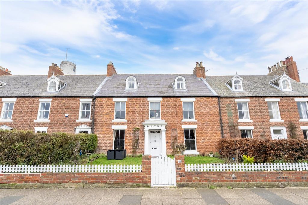 Property photo 1 of 13 External