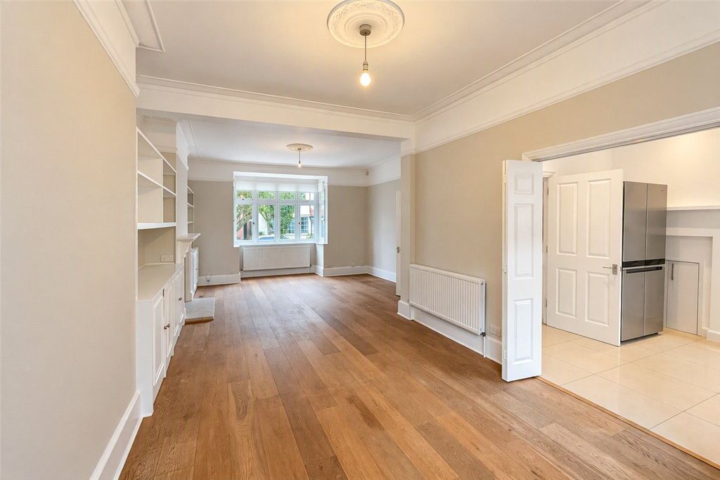 Property photo 2 of 10 Living Room