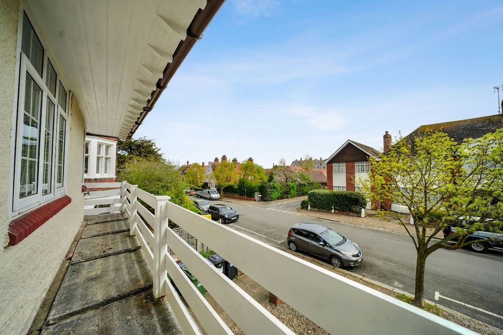 Additional image 29 of 3 bed flat for saleCliff Avenue, Leylands NR27
