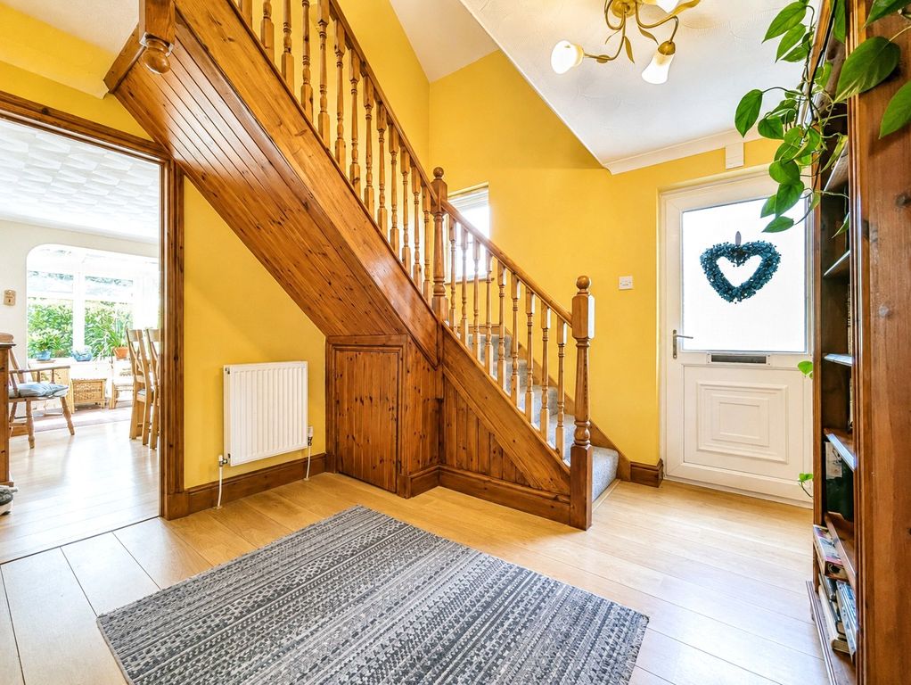 Property photo 2 of 19 Picture No. 34