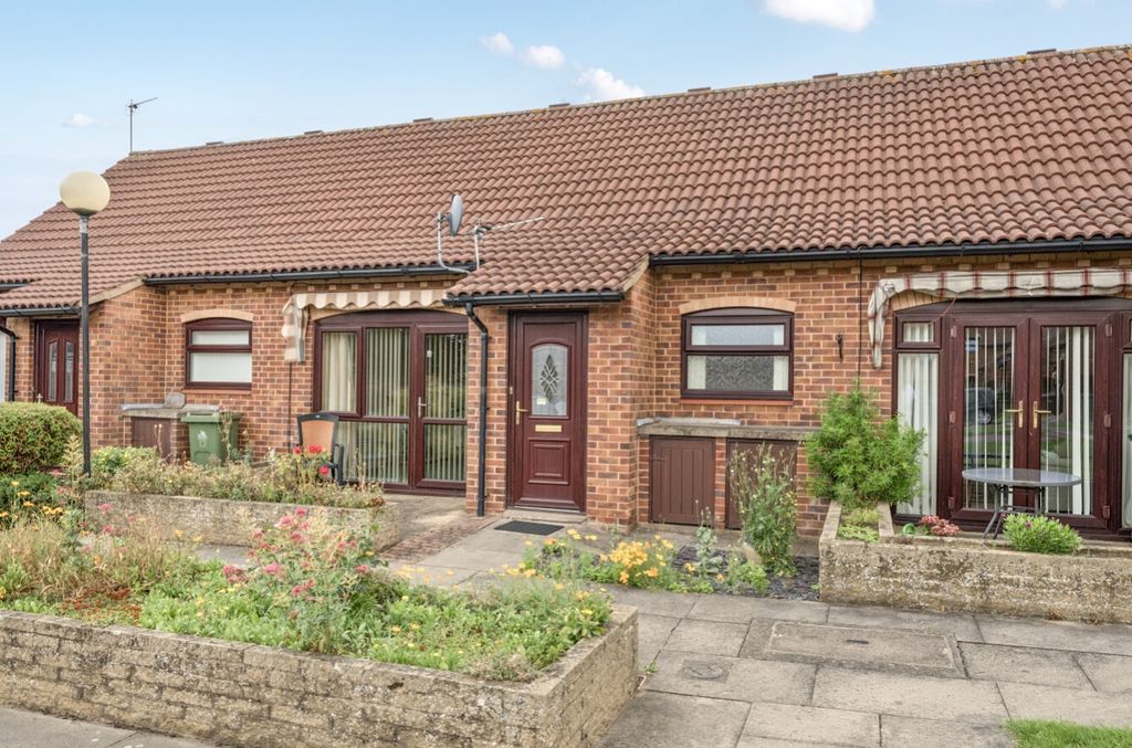 Property photo 1 of 9 1333819-1-688cc12c2Fb6d