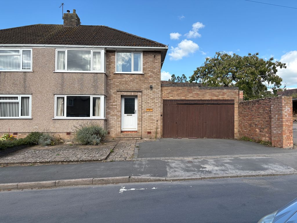 Property photo 1 of 15