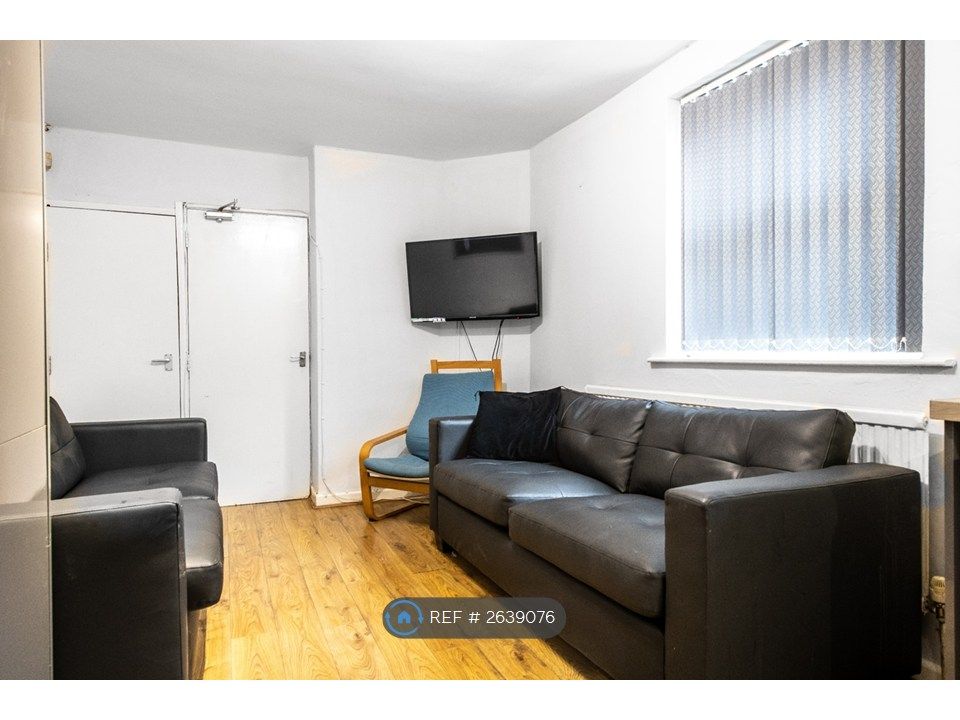 Property photo 3 of 13 Living Room