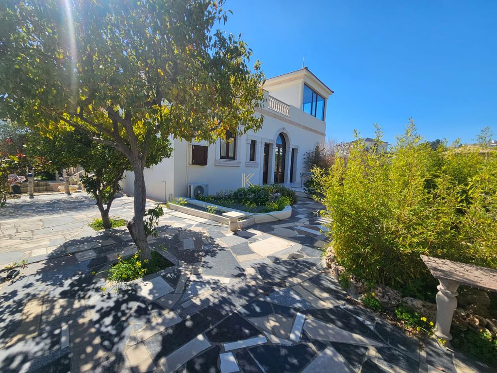 Property photo 1 of 31