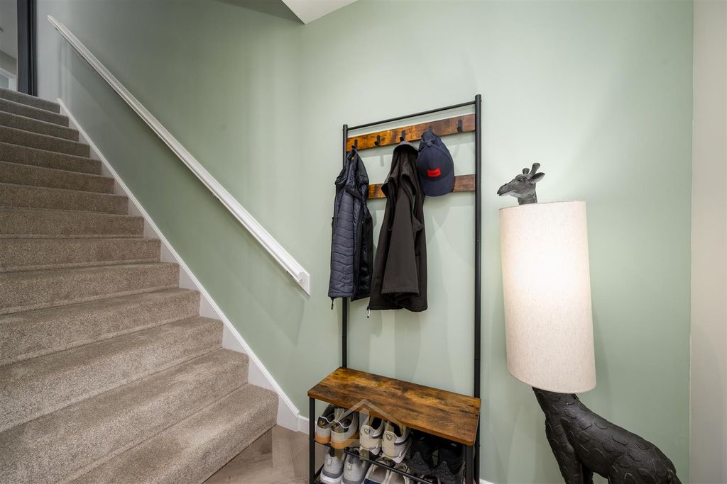 Property photo 3 of 21 Z92_9654-Edit.Jpg