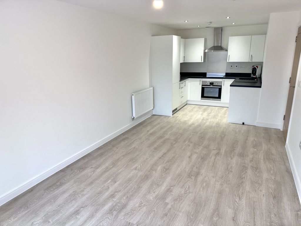 Property photo 3 of 13 Img_1175