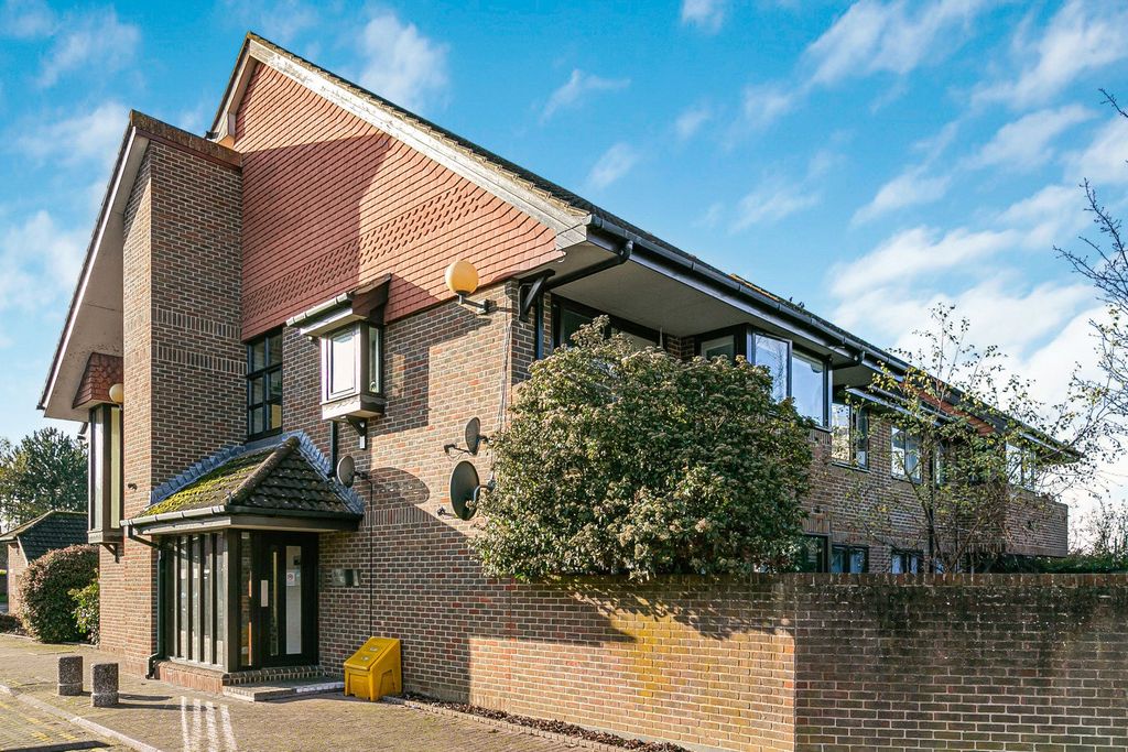 Property photo 1 of 14 Exterior