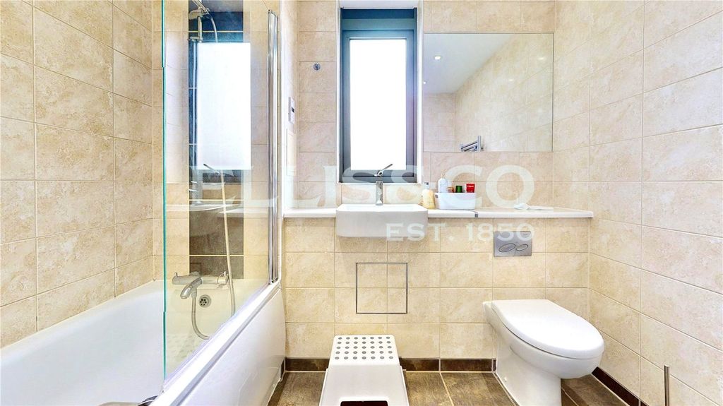 Property photo 2 of 11 Picture No. 08