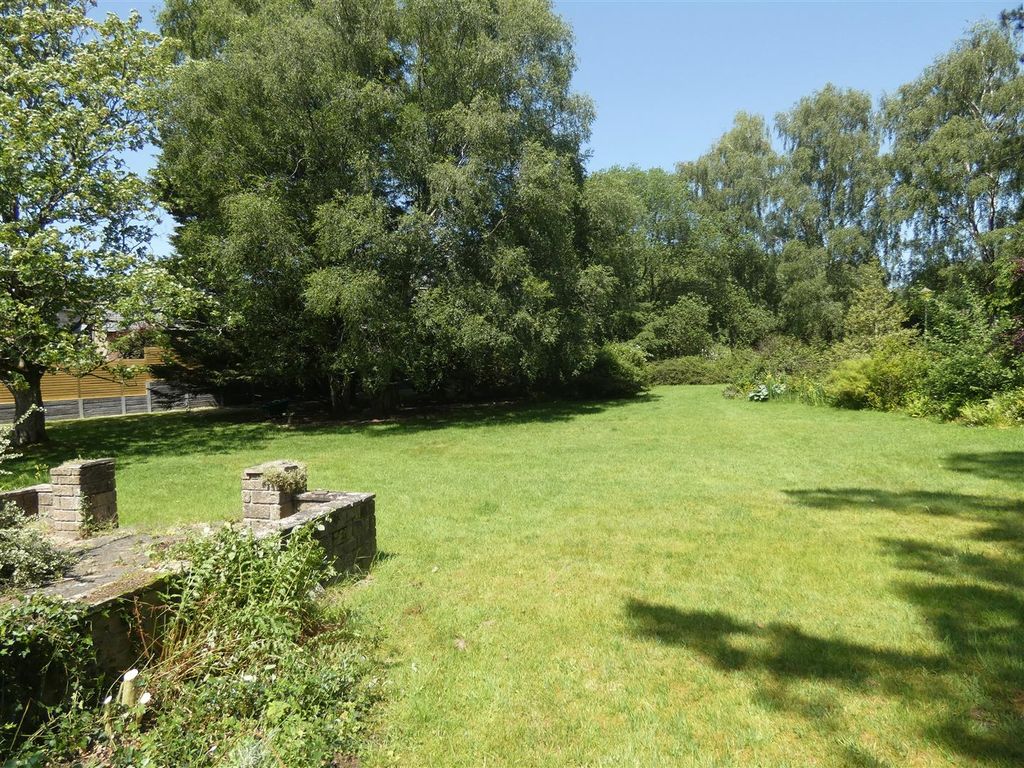 Property photo 3 of 28 Garden