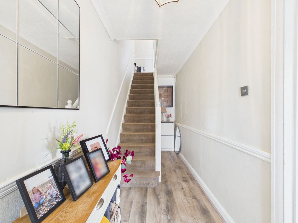Property photo 3 of 24 5328973