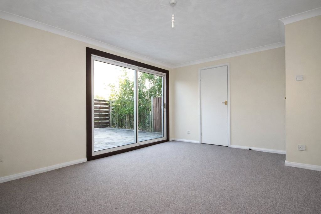 Property photo 2 of 8 Picture No. 07