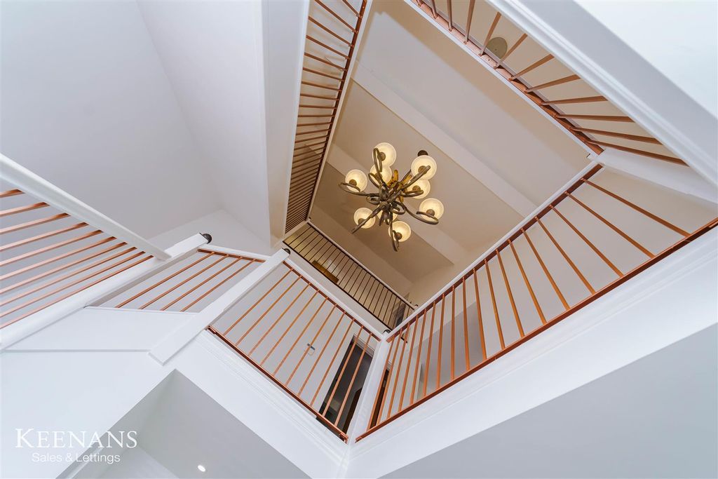 Property photo 2 of 46 51.Jpg