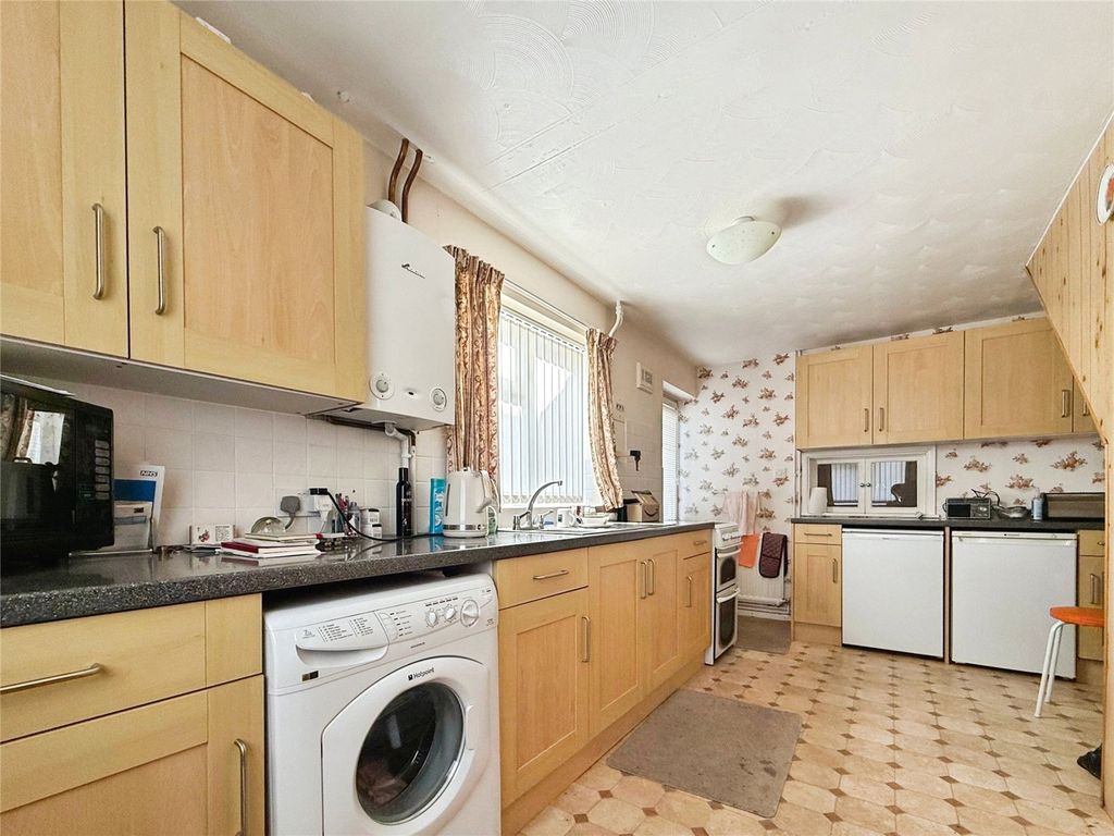 Property photo 3 of 14 Picture No. 33