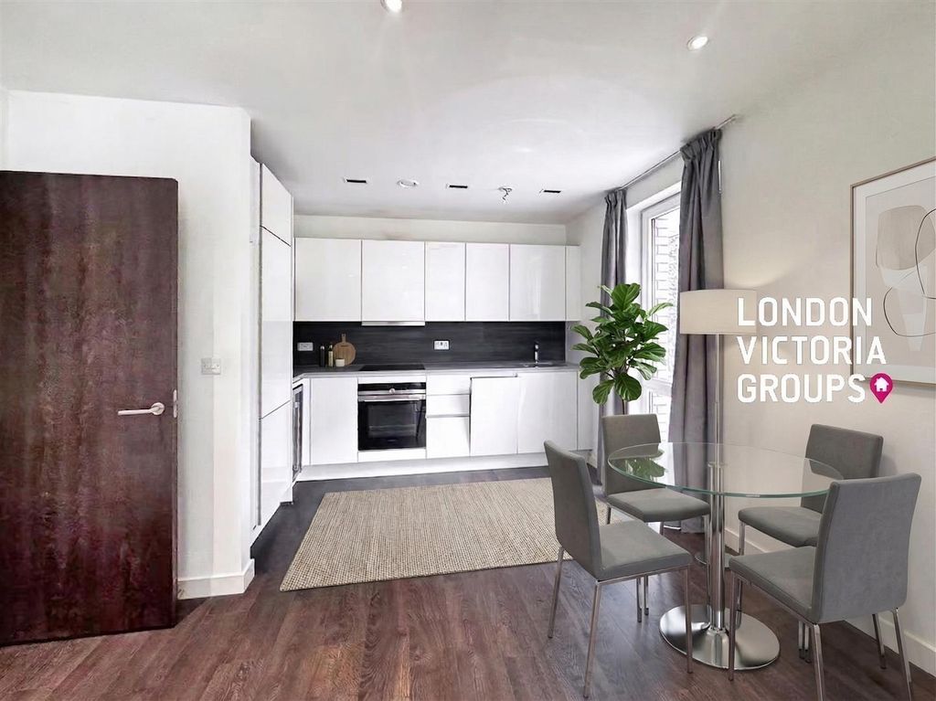 Property photo 2 of 11 1-7427.Jpg