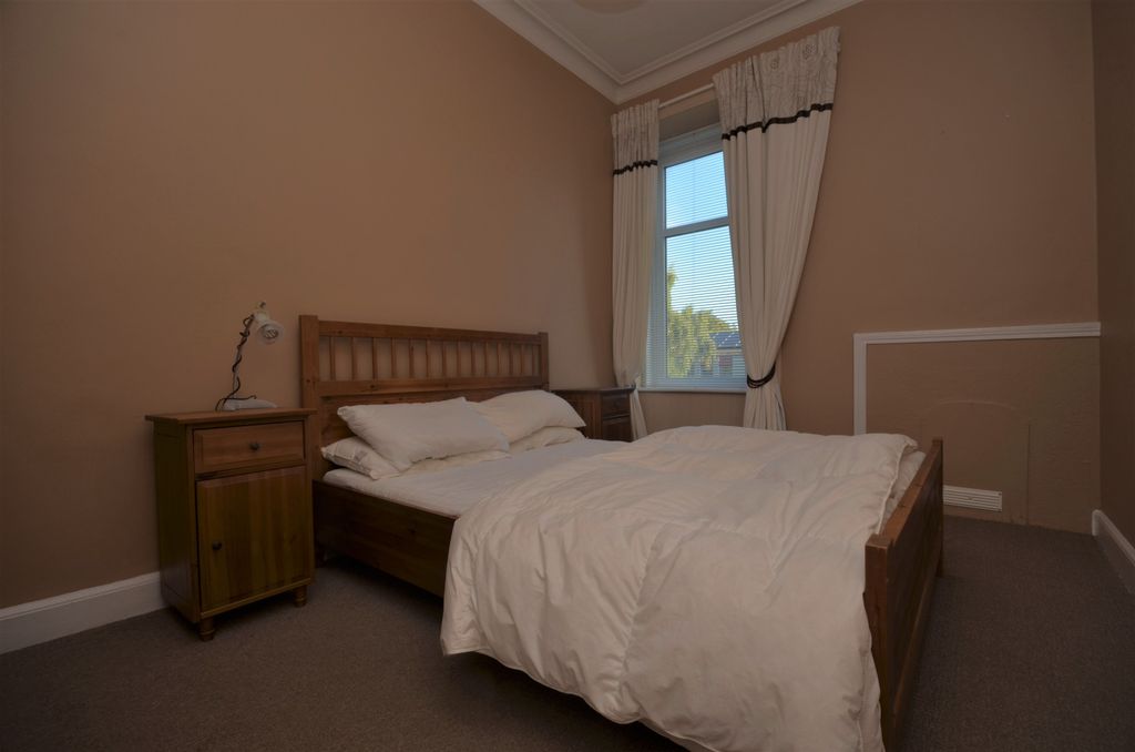 Additional image 5 of 1 bed flat to rentEast Argyle Street, Helensburgh, Argyll & Bute G84