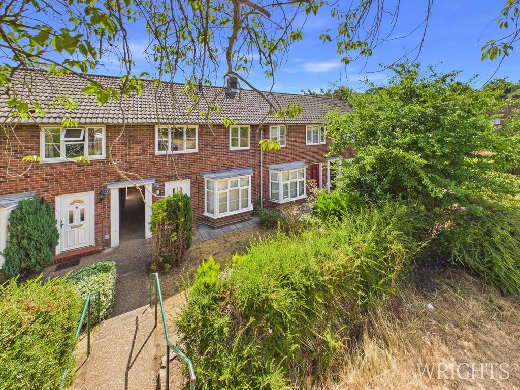 Property photo 1 of 21