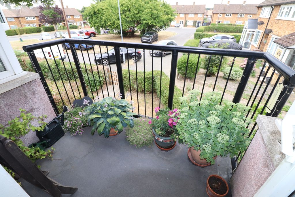 Property photo 2 of 6 Balcony