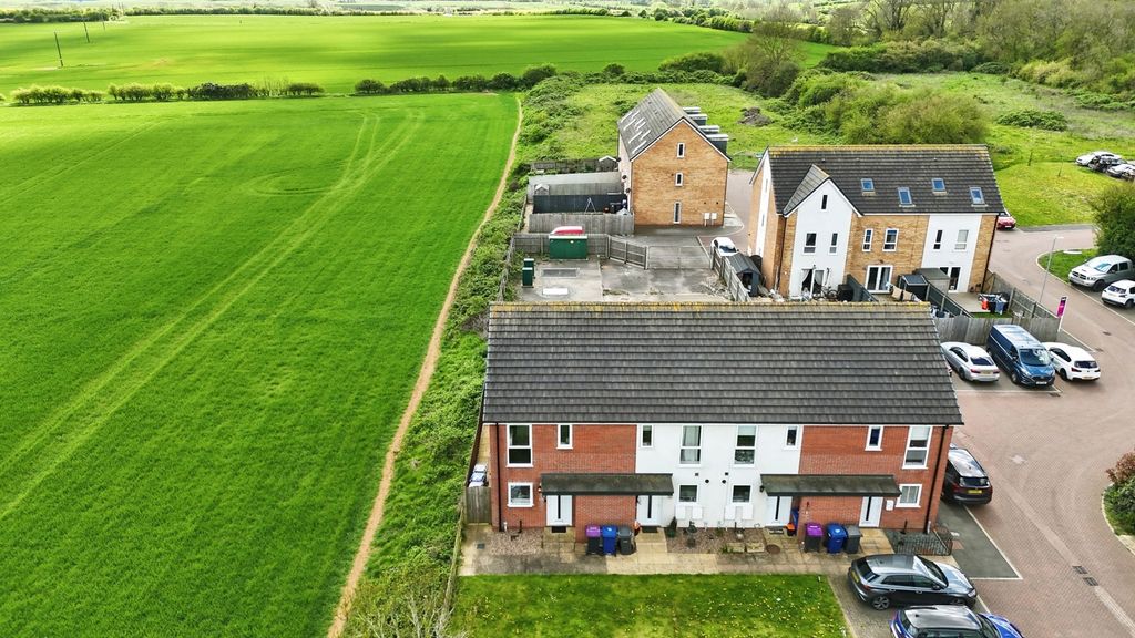 Property photo 2 of 18 Pbox-Img.Jpg