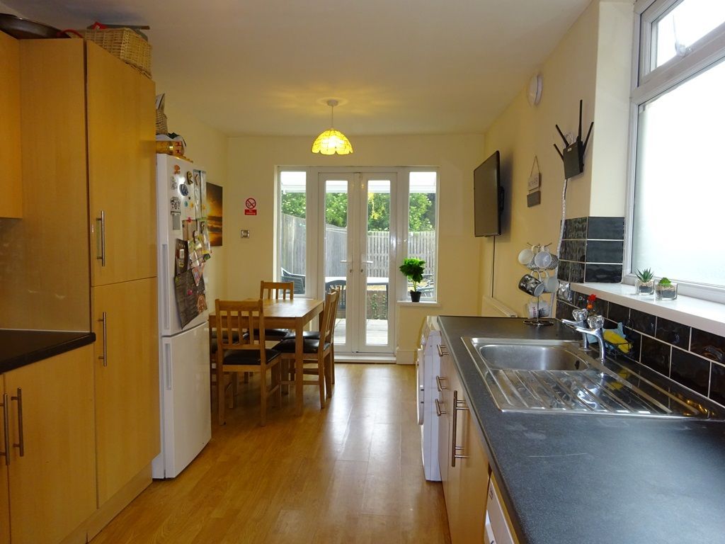 Property photo 2 of 5