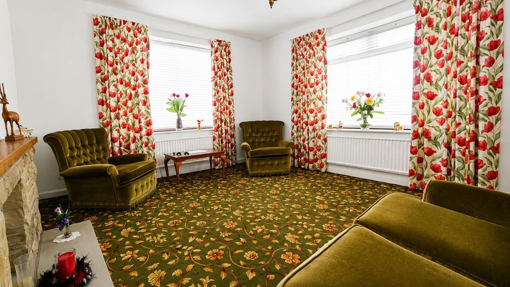 Property photo 3 of 14 Lounge1.Png