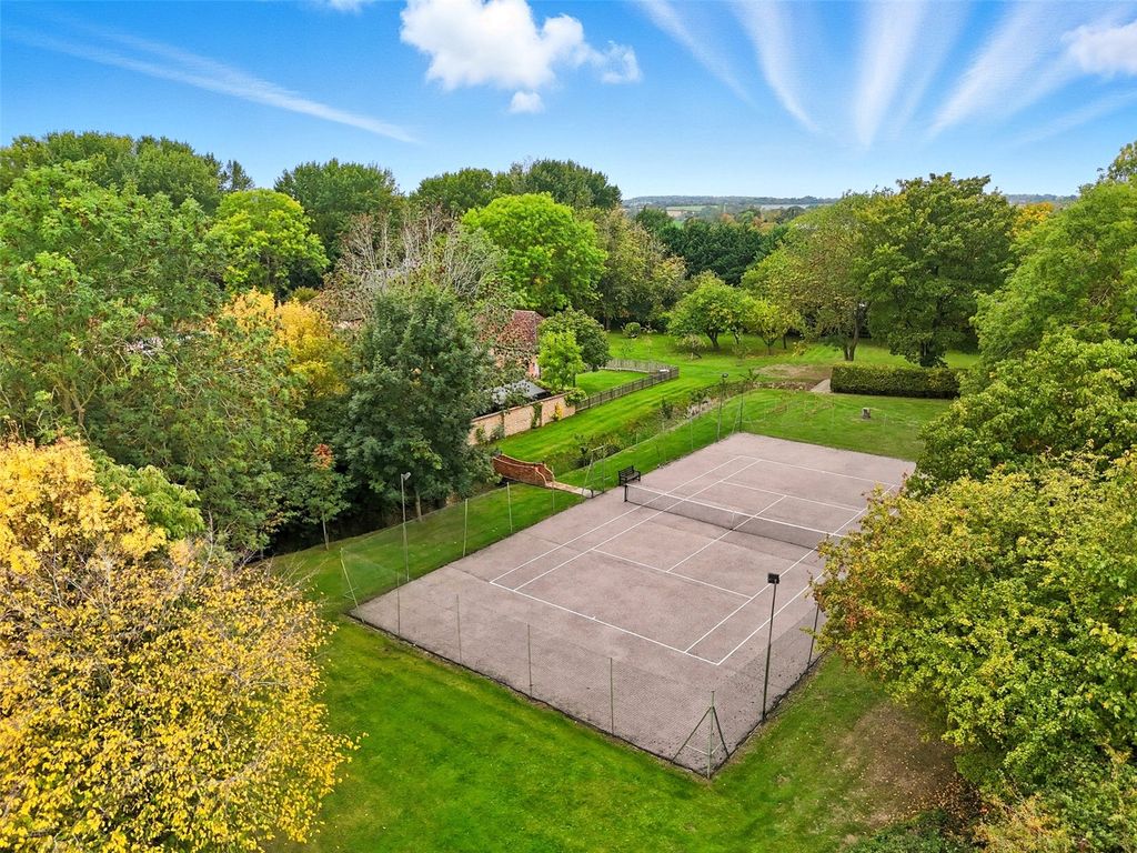 Property photo 3 of 28 Tennis