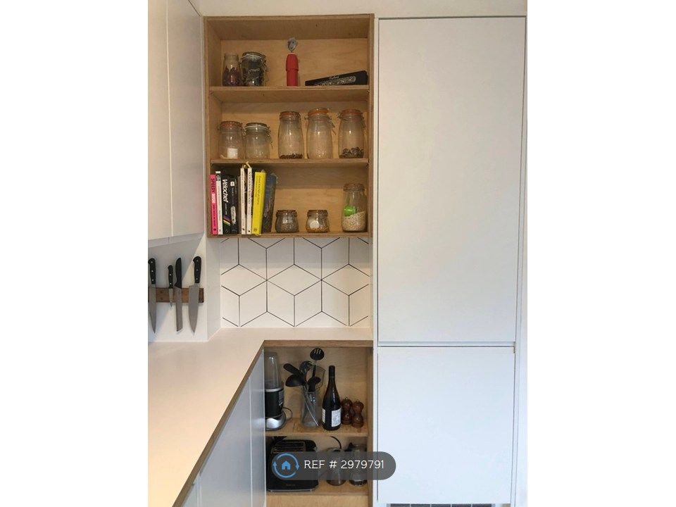 Property photo 2 of 16 Kitchen