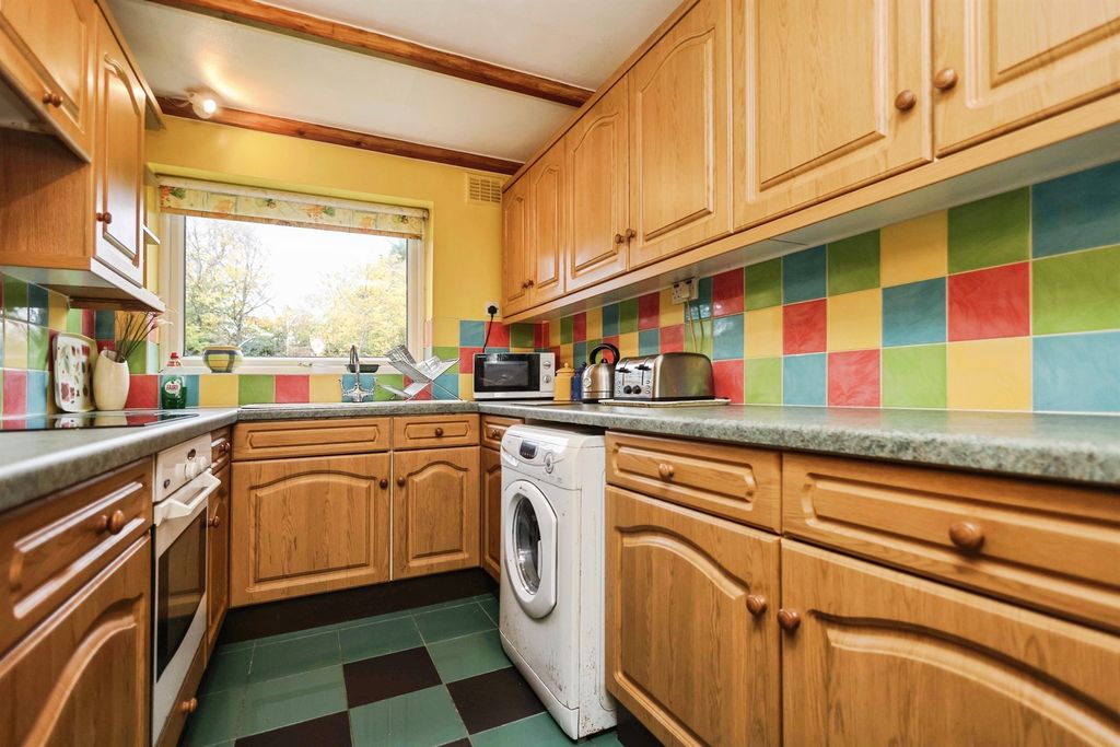 Property photo 3 of 17