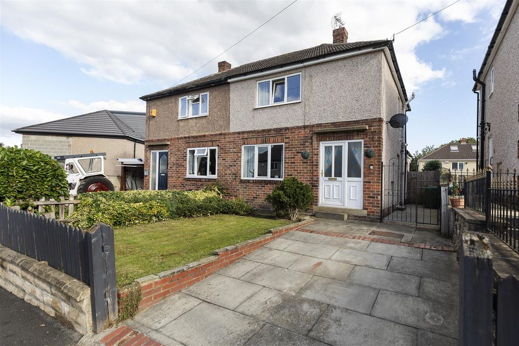 Property photo 1 of 33