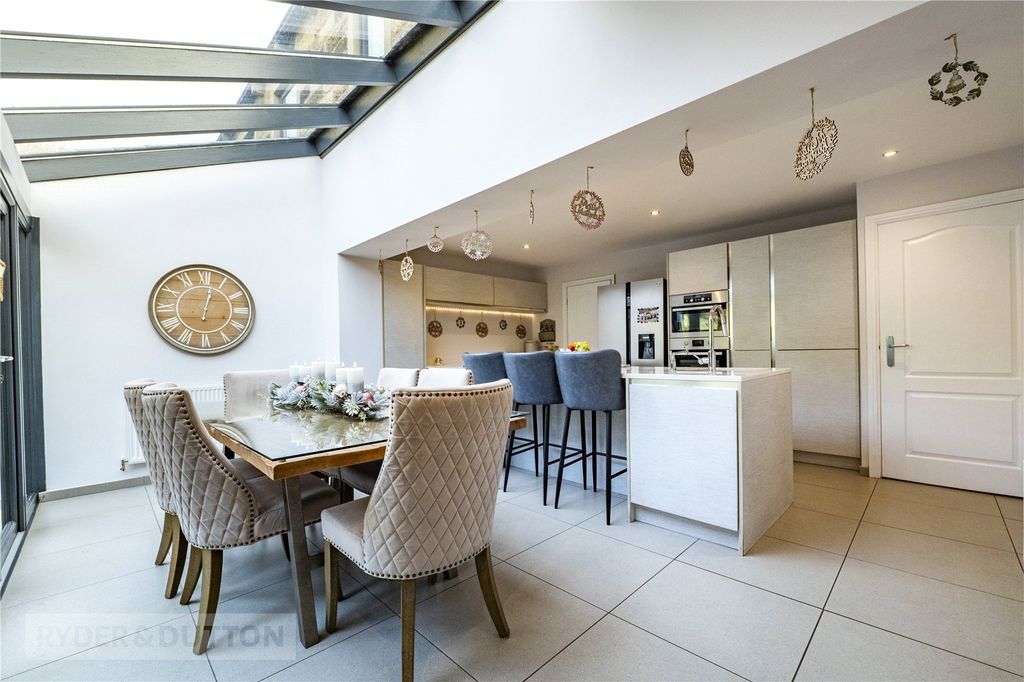 Property photo 1 of 17 Dining Area