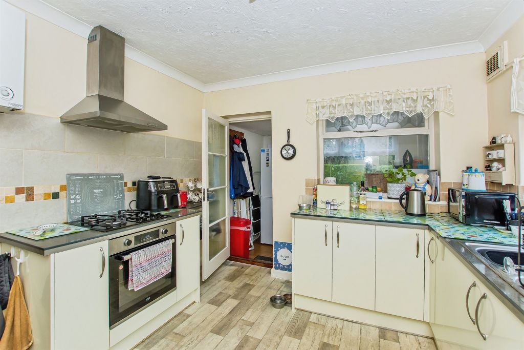 Property photo 3 of 16