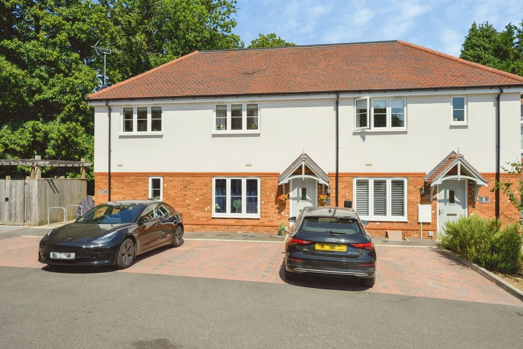 Property photo 3 of 14 Pbox-Img.Jpg