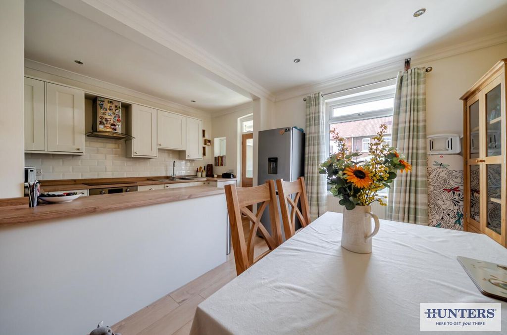 Property photo 3 of 18 02d96Af0-B6Da-4d14-Bde8-2606Bf07Eadb.Jpg