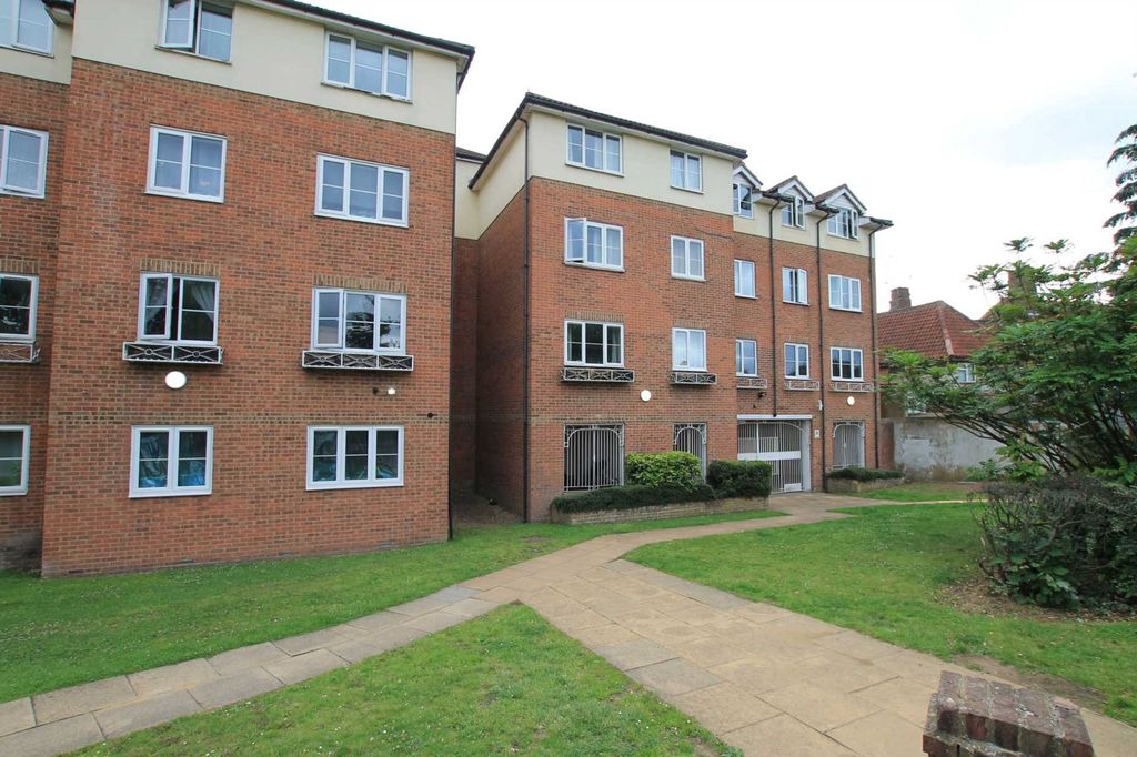 Property photo 1 of 7