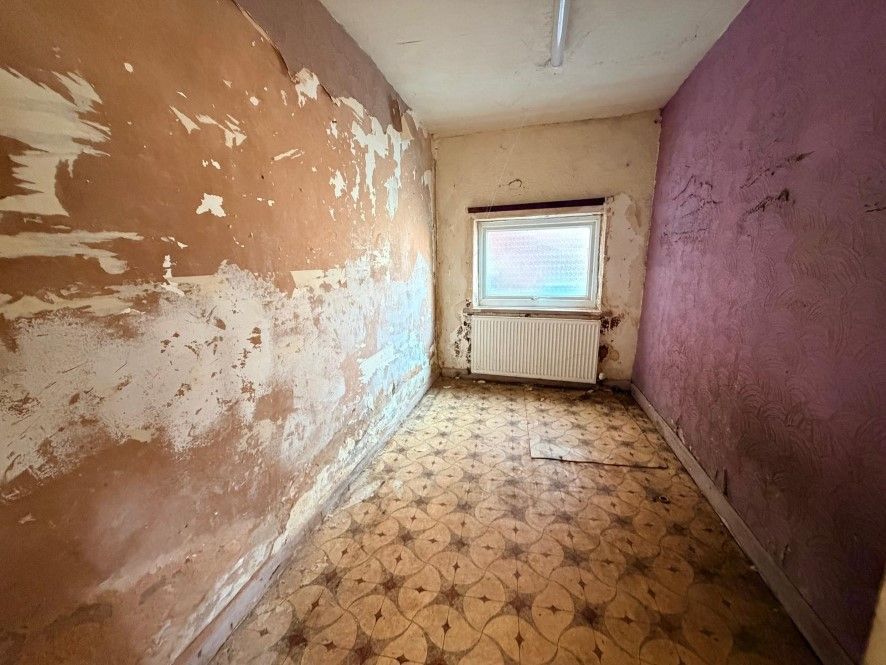 Property photo 3 of 25