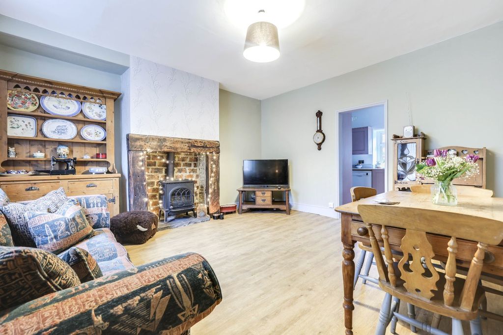 Property photo 3 of 16 Picture No. 05