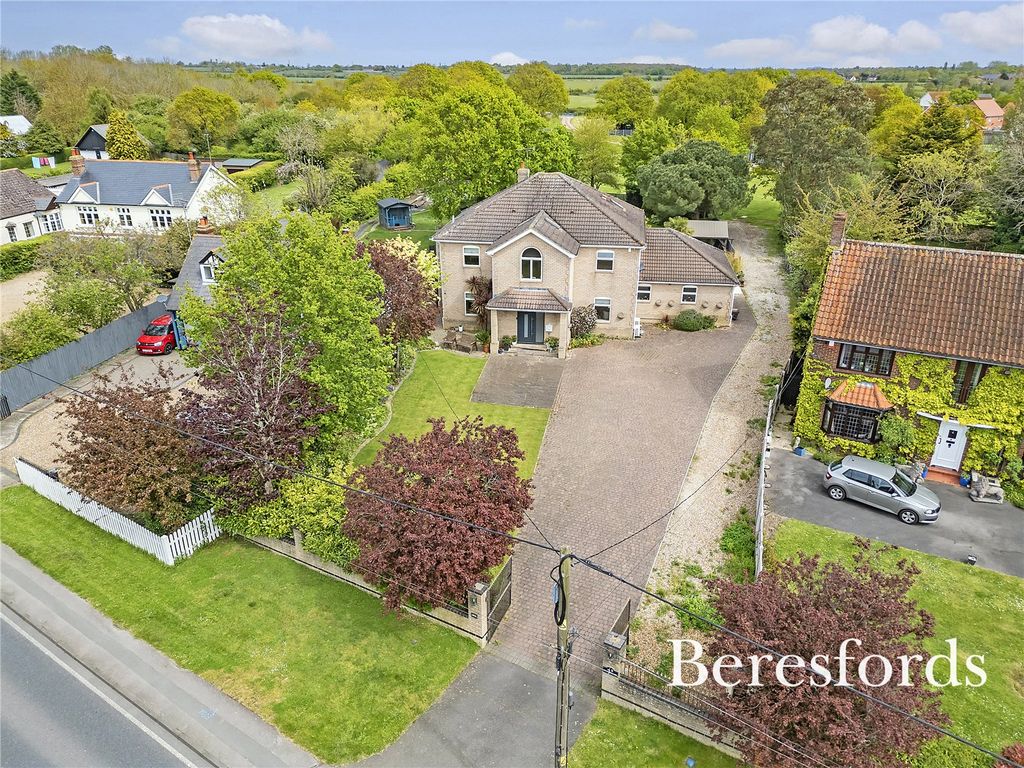 Property photo 1 of 38 Picture No. 06