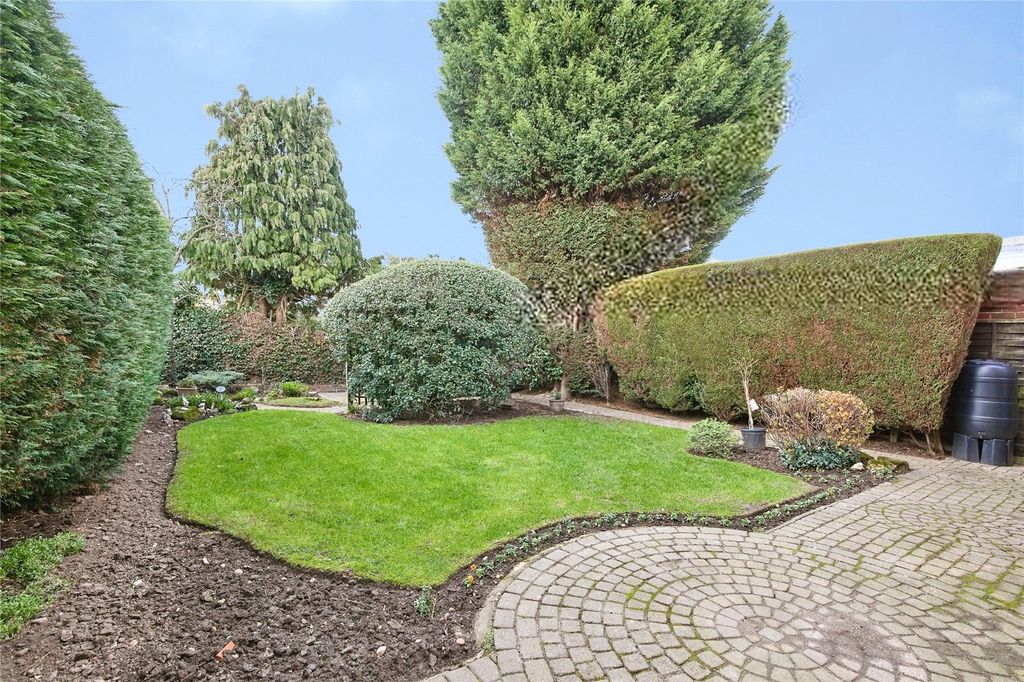 Property photo 3 of 17 Picture No. 25