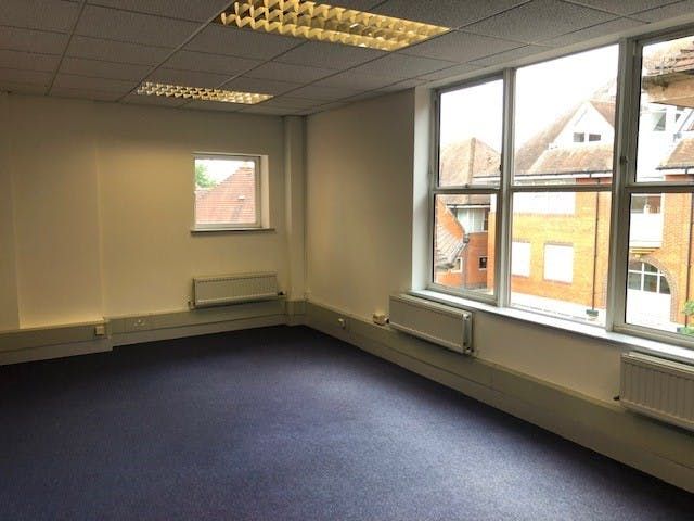 Property photo 3 of 5 6 Eastgate Court.Jpg