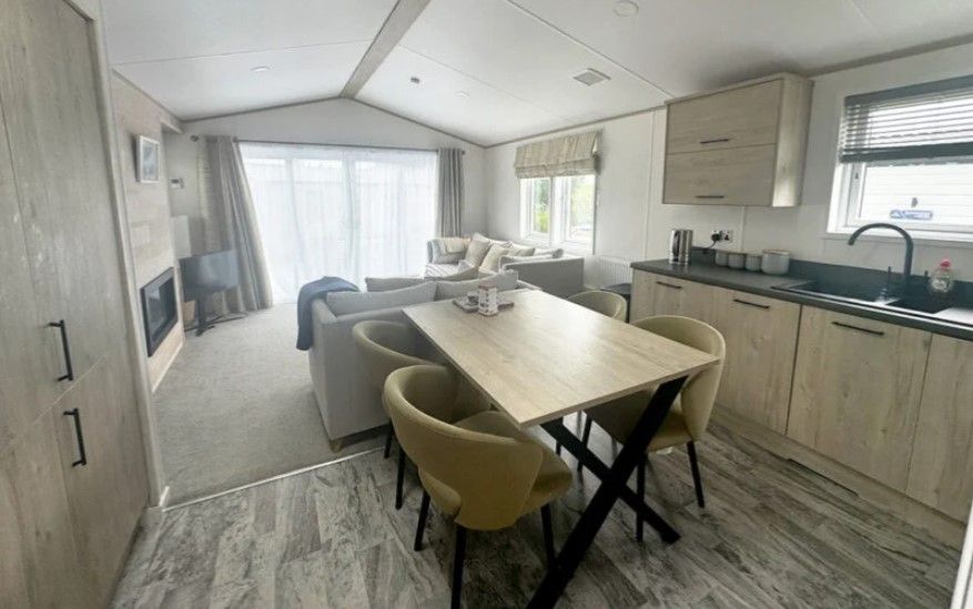 Property photo 3 of 9 3.Jpg