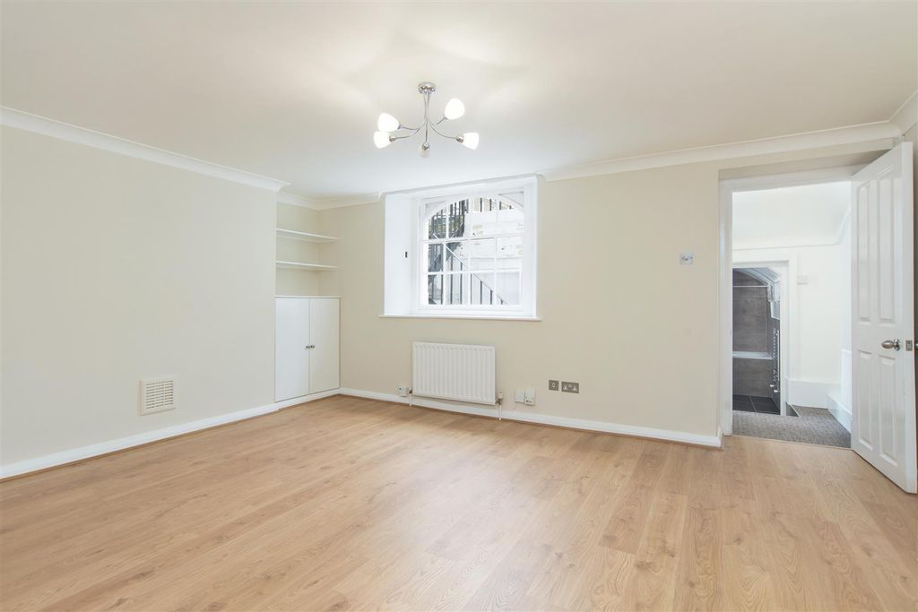 Property photo 3 of 16 29716_Hi_Res_1_(17).Jpg