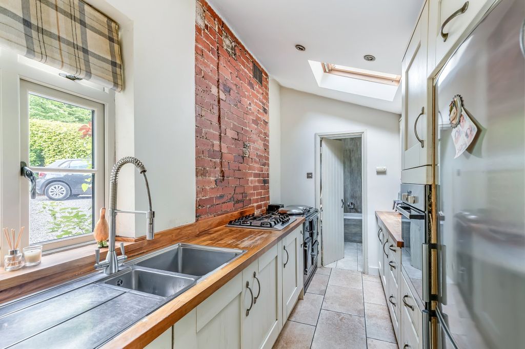 Property photo 2 of 32 Picture 2