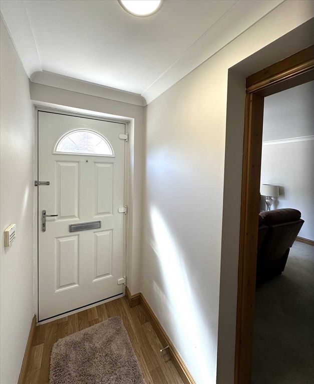 Property photo 2 of 23 Ground Floor