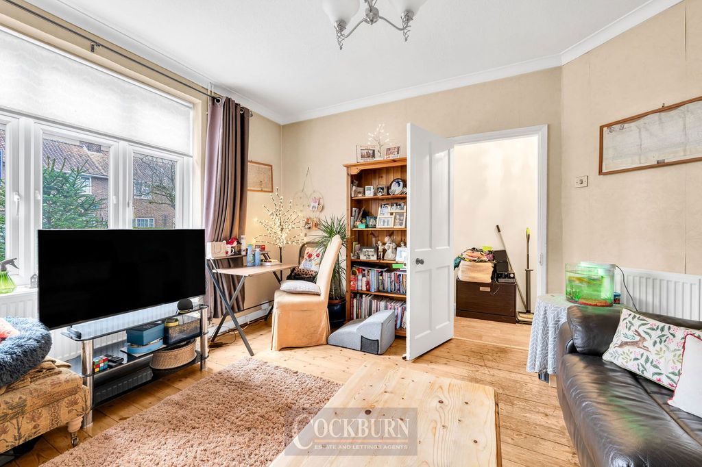 Property photo 3 of 13