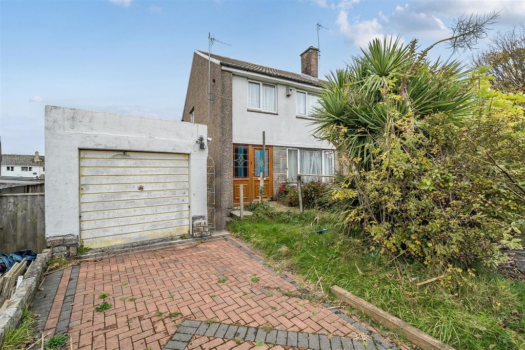 Property photo 2 of 17 1372464-2-6900Ef9E8Fe49.Jpg