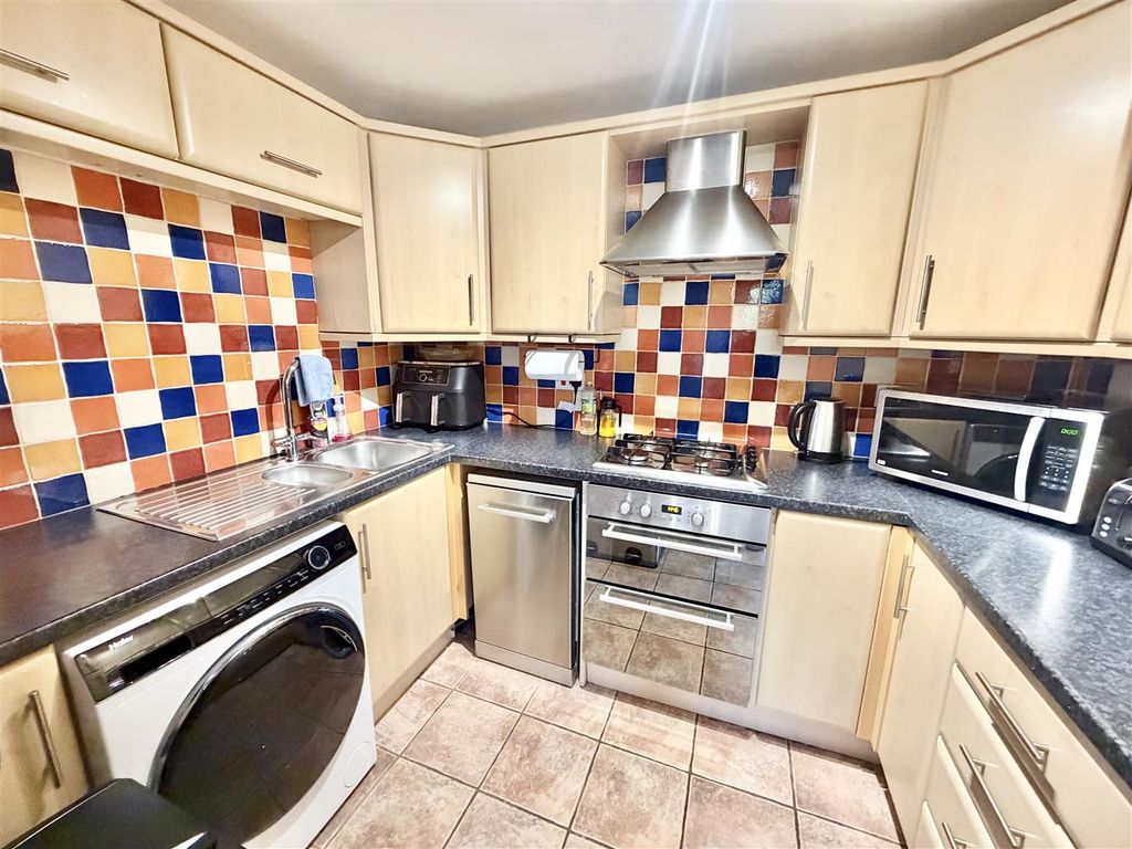 Property photo 2 of 13 Img_4495.Jpg