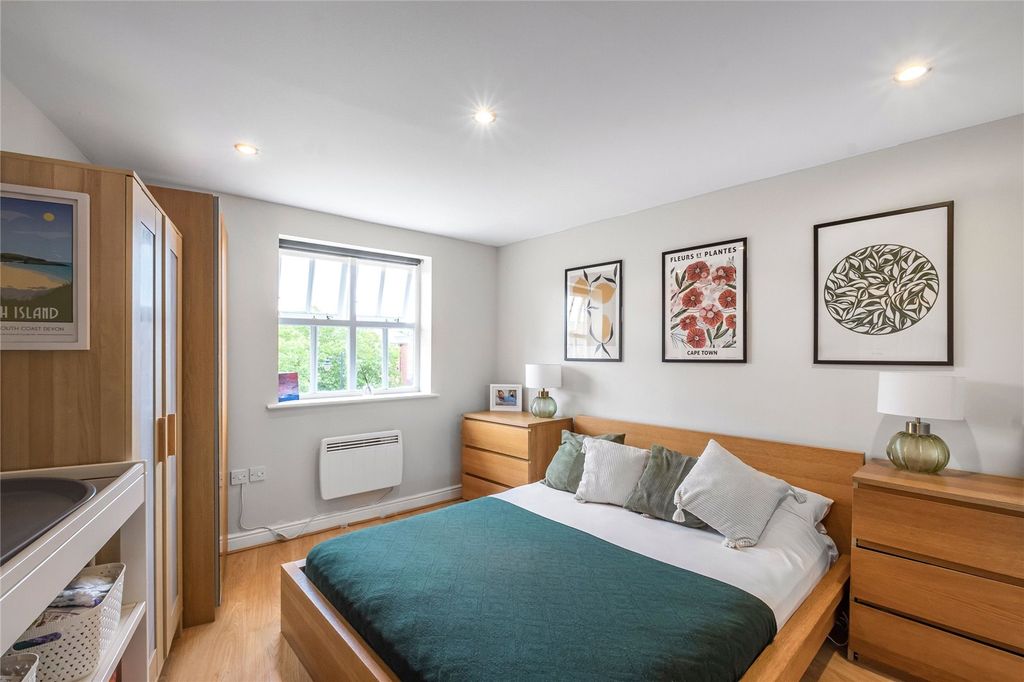 Property photo 3 of 12 Picture No. 13