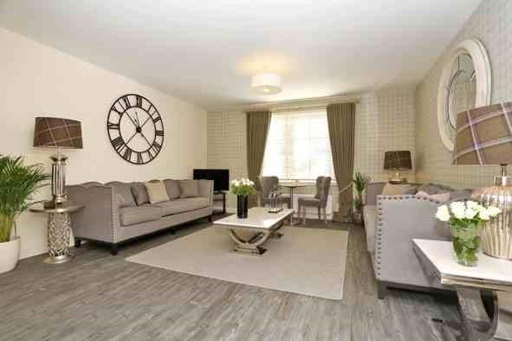 Property photo 1 of 6 Lounge