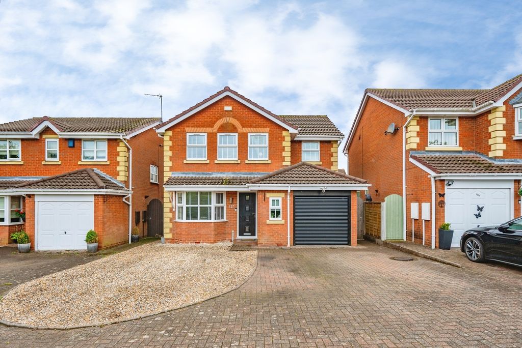 Property photo 1 of 30 Pbox-Img.Jpg