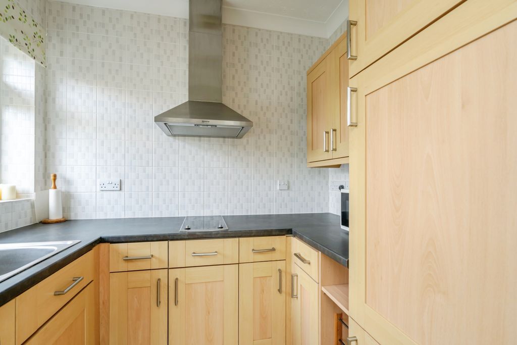 Property photo 3 of 15 Kitchen
