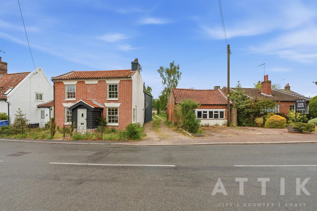 3 bed detached house for saleHolton, Halesworth IP19